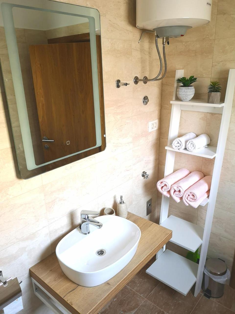Apartments Grgic تروغير المظهر الخارجي الصورة